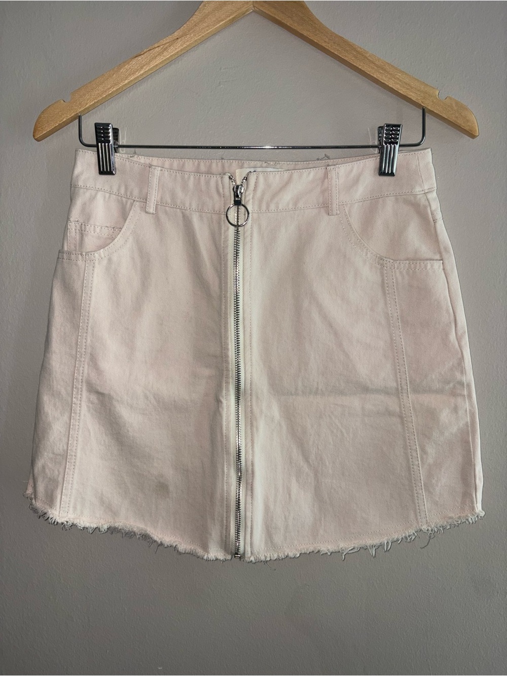 She + Sky - Front-Zip Mini Skirt